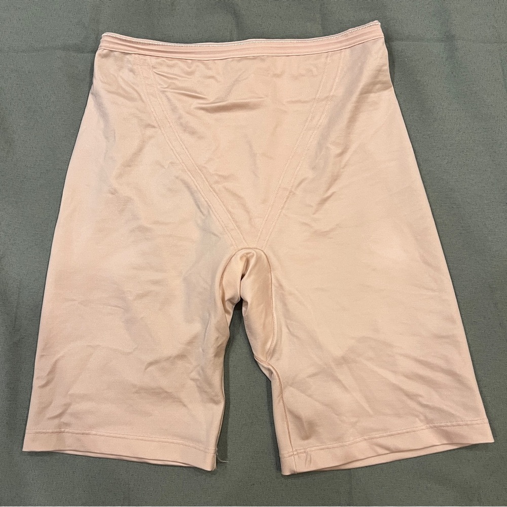 Bali Shapewear‎ 8263 Firm Control Thigh Shaper Sz M VTG EUC Sanitized